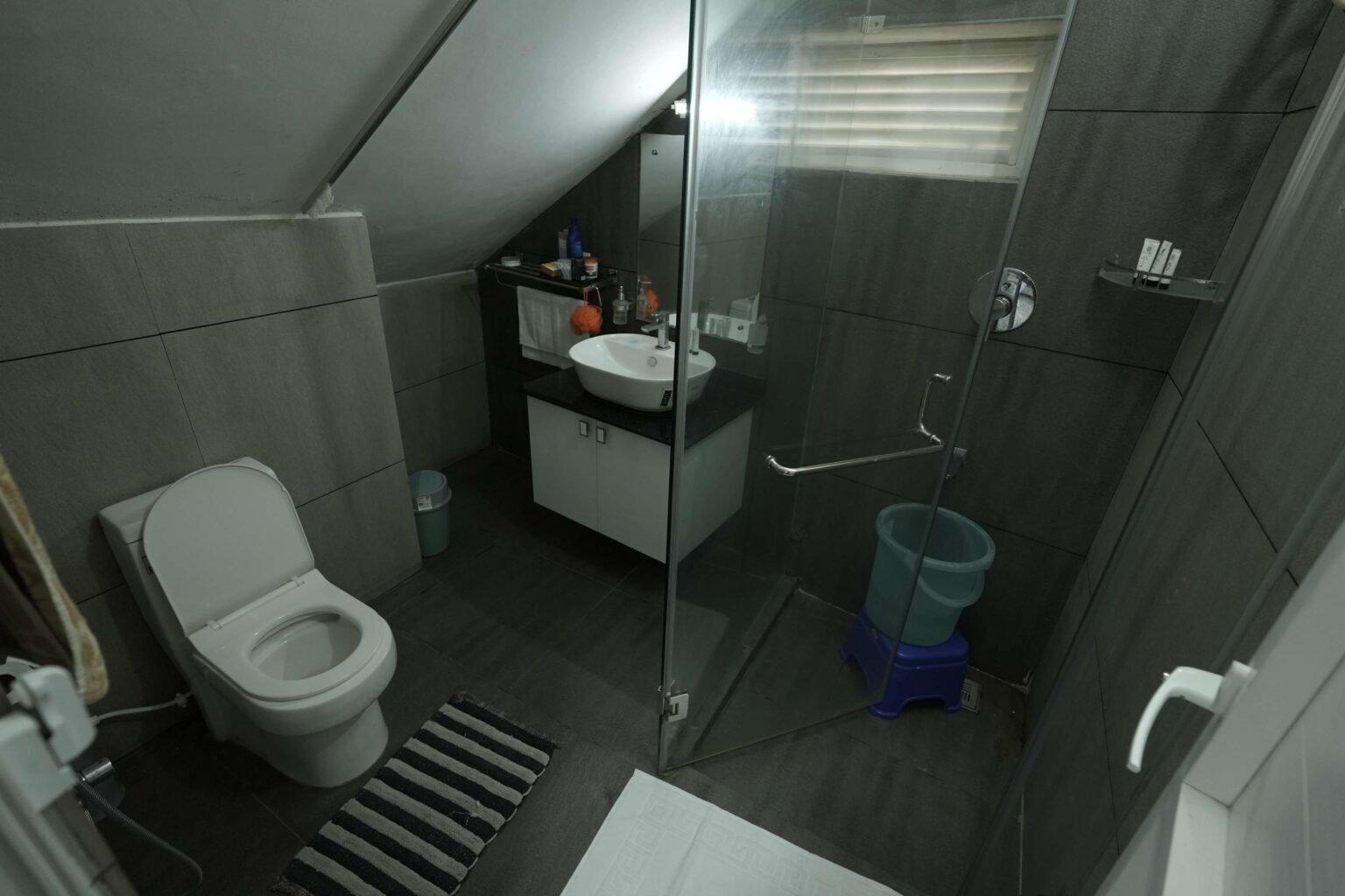 Inside Rasa Riverside